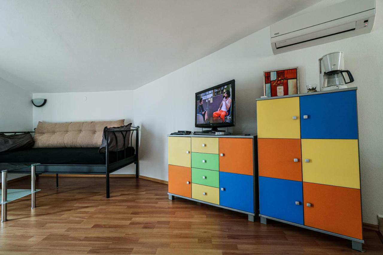 Waimarie Apartment Fazana Ngoại thất bức ảnh