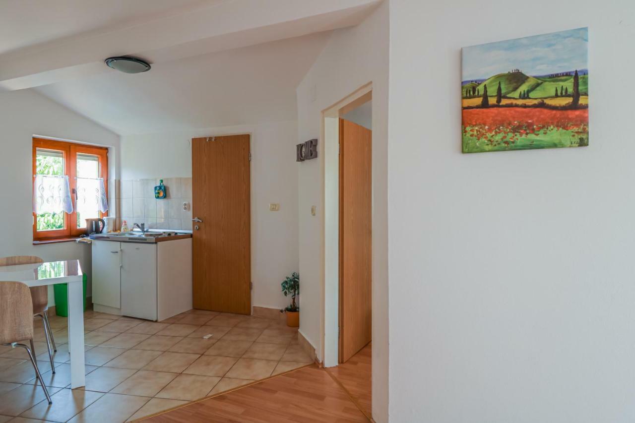 Waimarie Apartment Fazana Ngoại thất bức ảnh